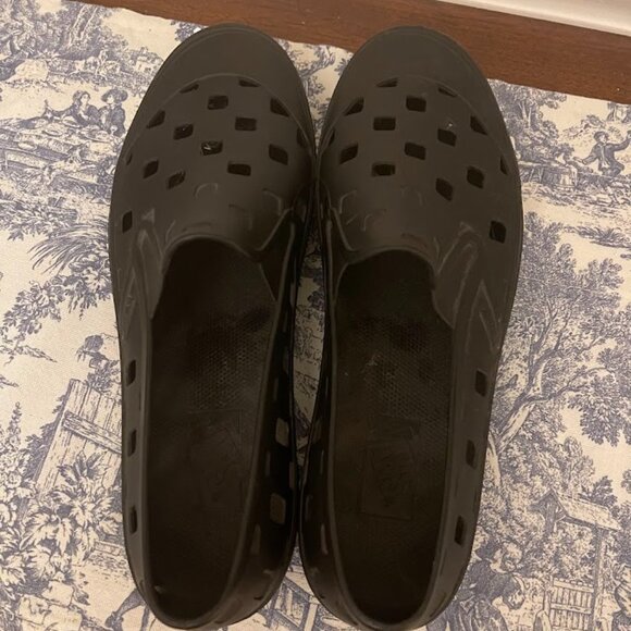 VANS Off The Wall Slip on TREK Shoes Black Loafers Size 12 LIKE NEW - Picture 3 of 5
